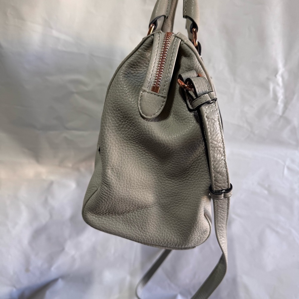 Radley // light grey peddled leather soft shoulder bag - Picture 3 of 11